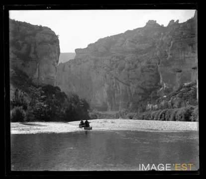 Barque dans les Gorges du Tarn (Lozère)